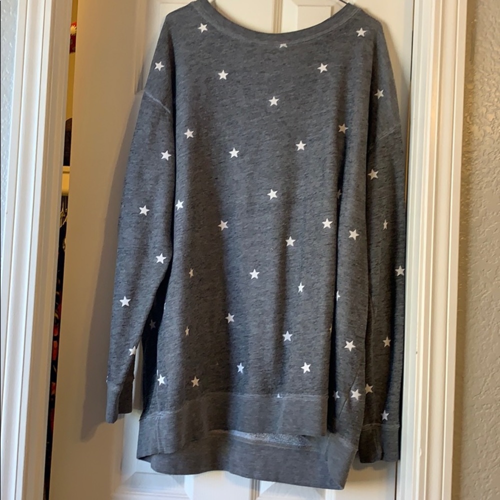 WILDFOX oversized star sweatshirt